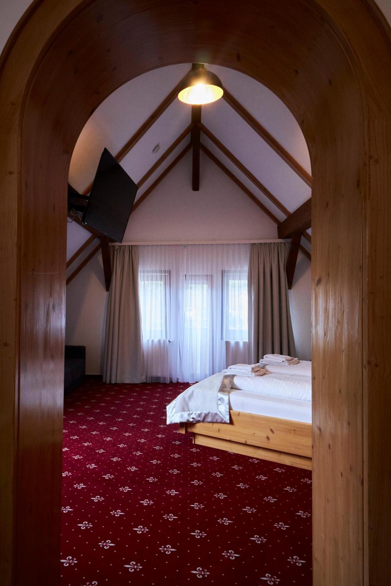Landhotel Traube Baden-Baden Exterior photo
