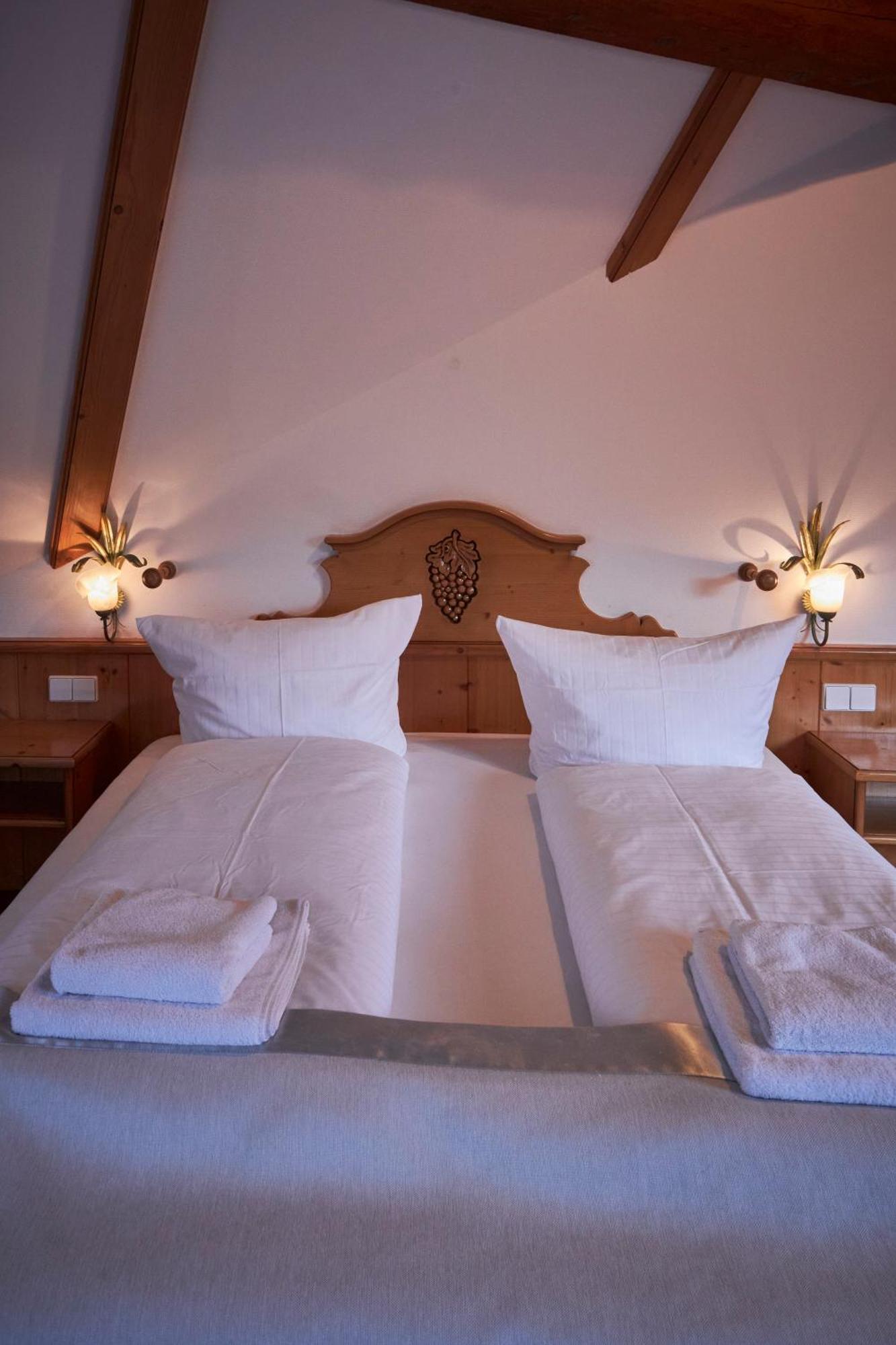 Landhotel Traube Baden-Baden Exterior photo
